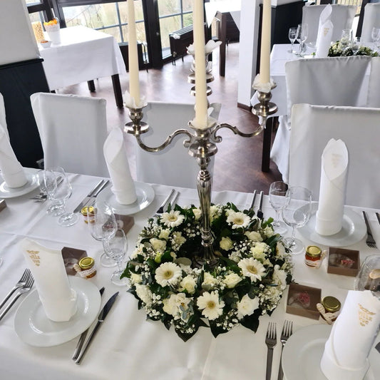 Blumendeko deluxe: So wird Ihre Hochzeit zum blühenden Erfolg
